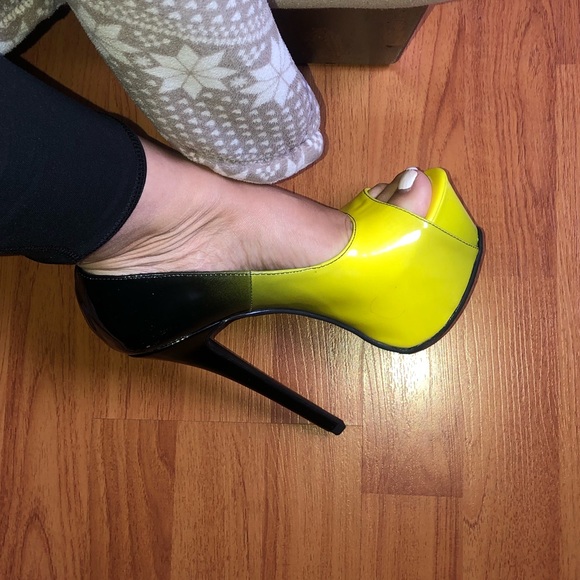 High heels - Picture 3 of 4